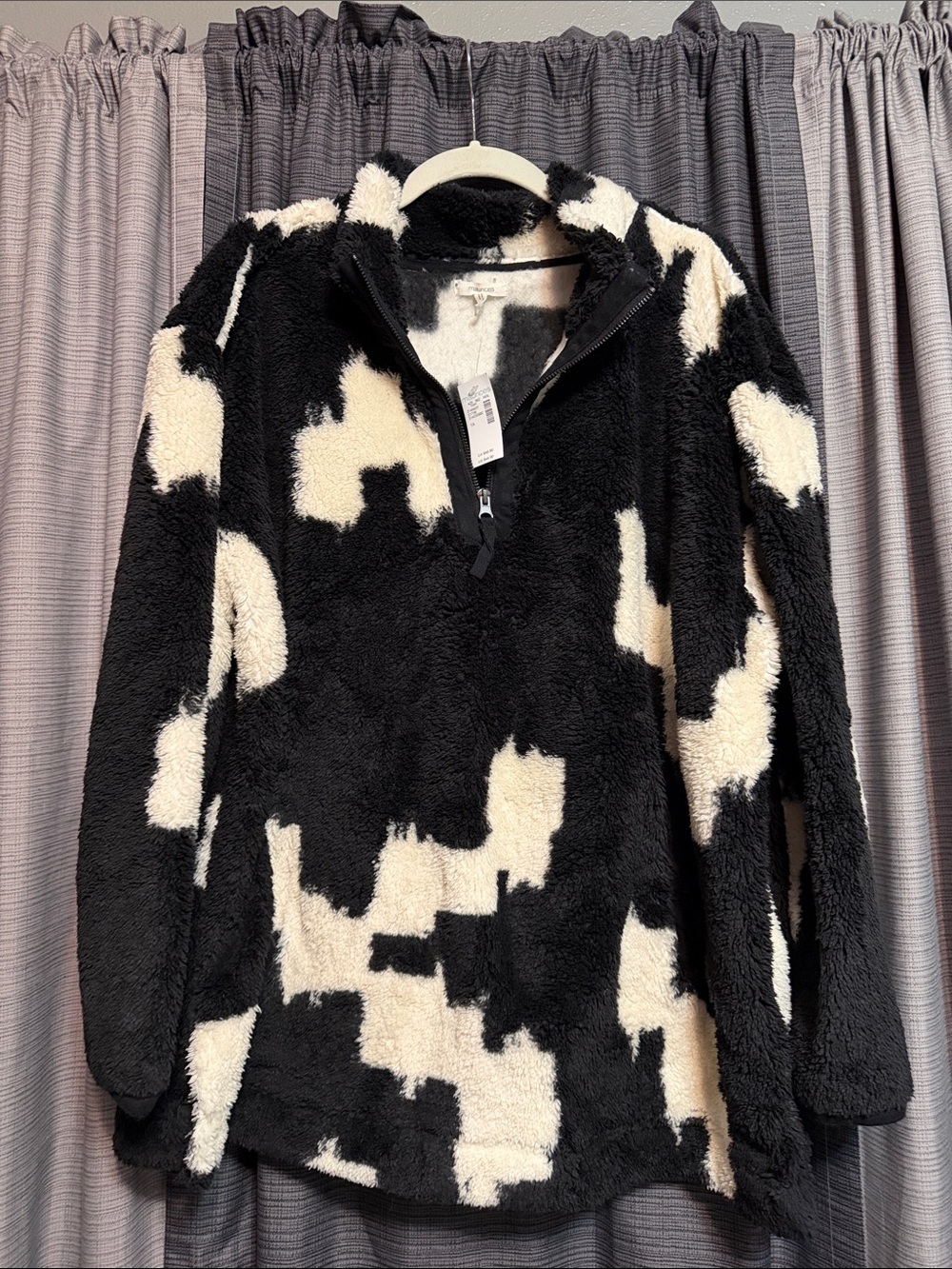 Maurice’s Black and Cream Plush Quarter-Zip Sherpa Pullover Sweater